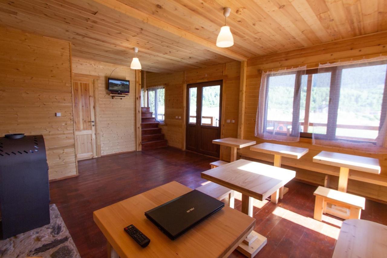 Guesthouse Gio Kashveti エクステリア 写真