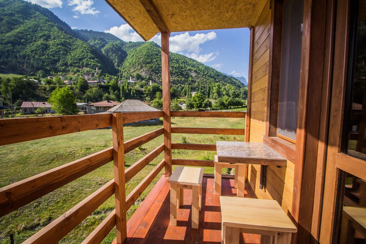 Guesthouse Gio Kashveti エクステリア 写真