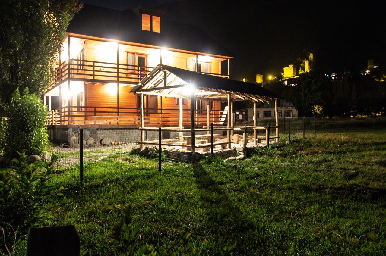 Guesthouse Gio Kashveti エクステリア 写真