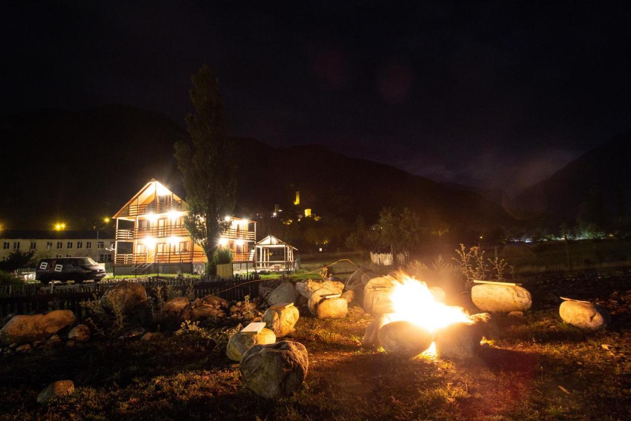 Guesthouse Gio Kashveti エクステリア 写真
